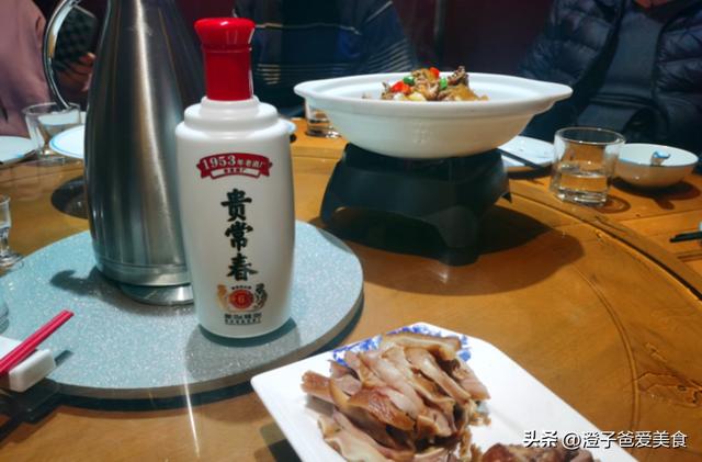 聚会发朋友圈的句子简短幽默，聚会发朋友圈的句子简短精辟？