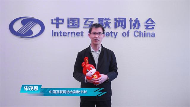 中国互联网电视怎么连接wifi，中国互联网电视U盘插上怎么使用？