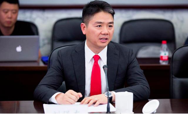 刘强东对京东的控制权，刘强东占京东多少股份为什么有决策权？