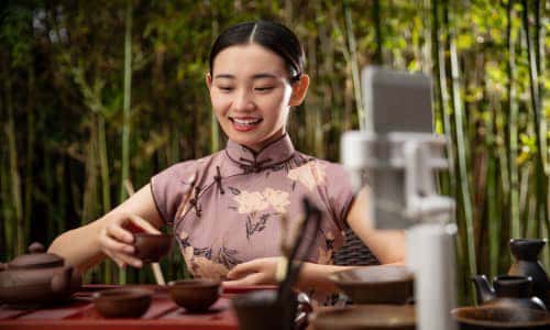 如何将照片制作成短视频，如何将多张照片制作成短视频？